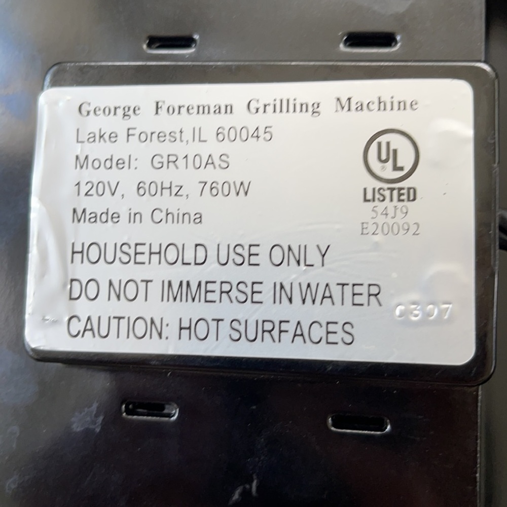George Forman Mini Grilling Machine - Picture 4 of 4